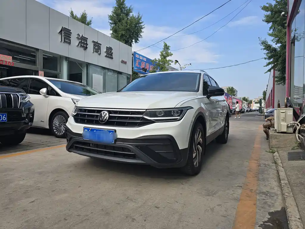 Tiguan L 2024款 300TSI 自动两驱智享版 купить на сайте DeffCars