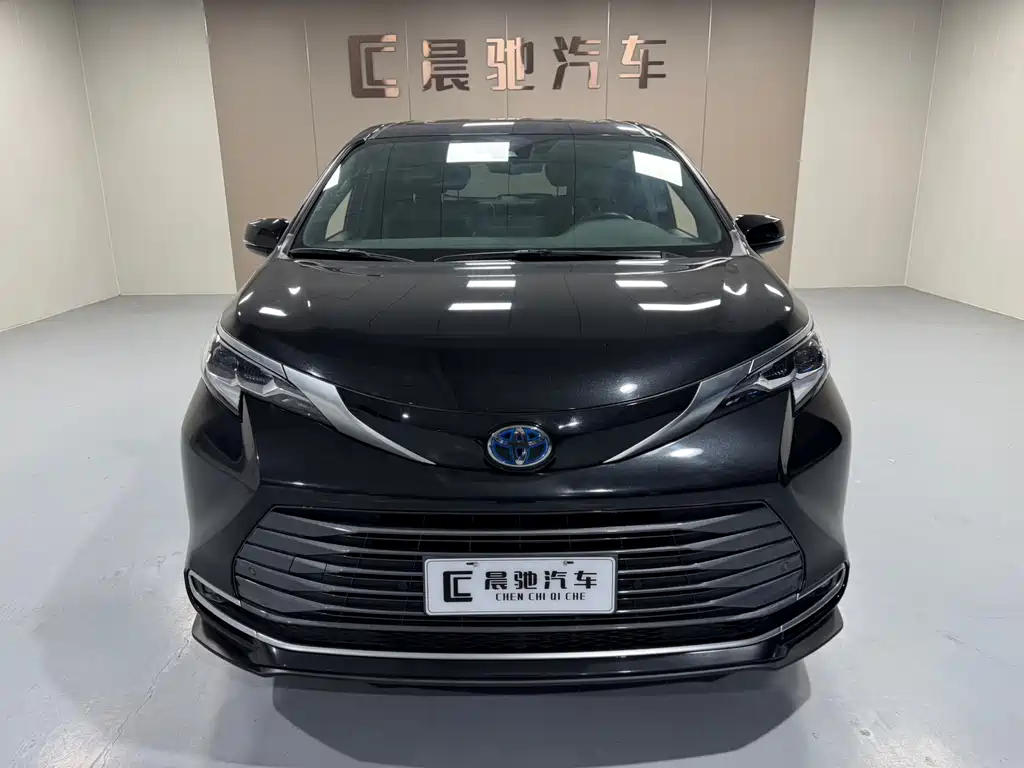 SIENNA 2021 2.5L Hybrid Premium Edition купить на сайте DeffCars
