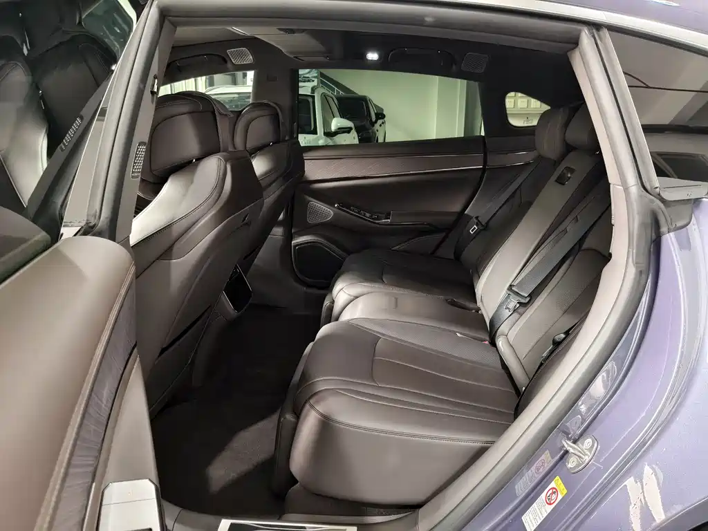 Denza Z9 2024 1100km four-wheel drive Max version купить на сайте DeffCars