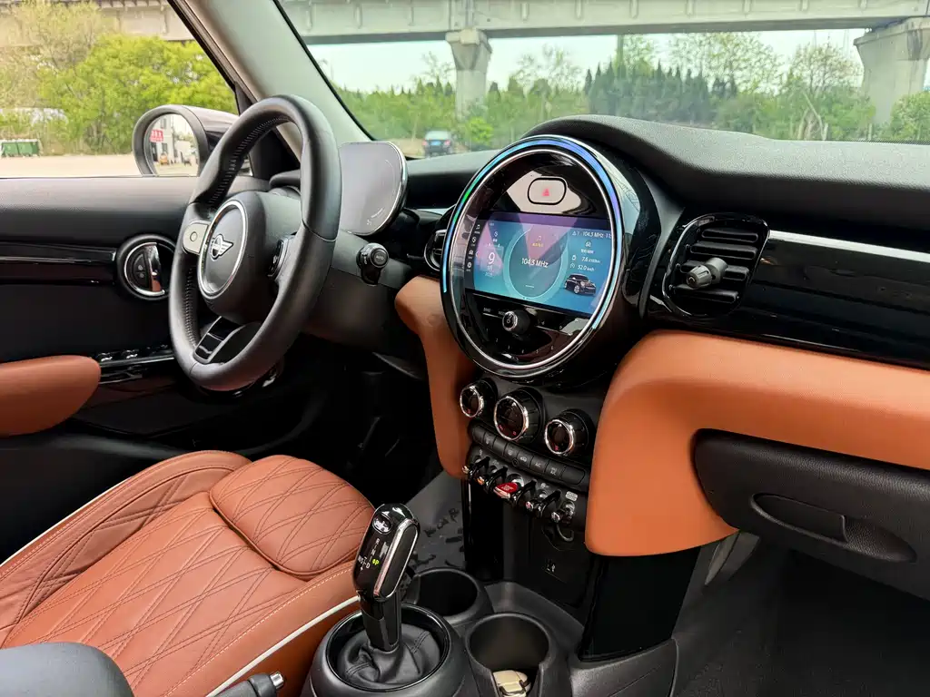 MINI 2022 1.5T COOPER Artist Five-Door Edition купить на сайте DeffCars