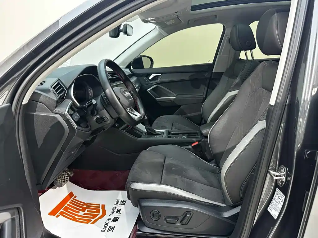 Audi Q3 2022 35 TFSI Fashionable and Dynamic купить на сайте DeffCars