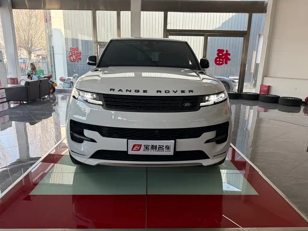 Range Rover Sport 2024 400PS Dynamic SE купить на сайте DeffCars