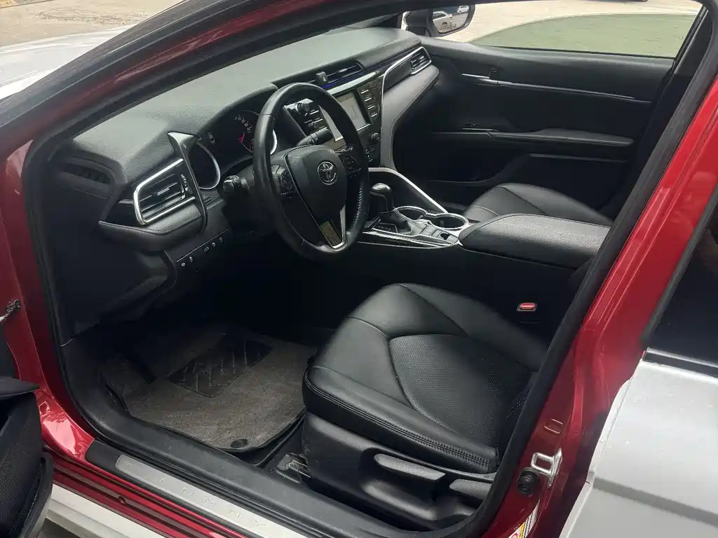 Camry 2018 2.0S Advanced Edition купить на сайте DeffCars
