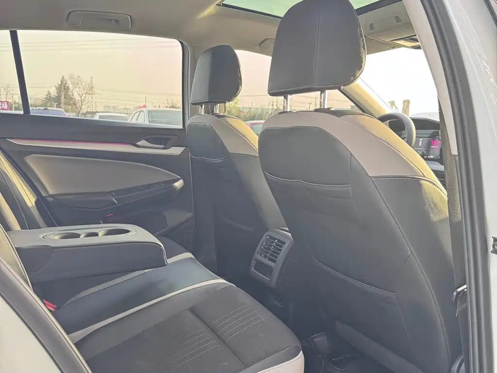 Golf 2023 280TSI DSG Pro купить на сайте DeffCars