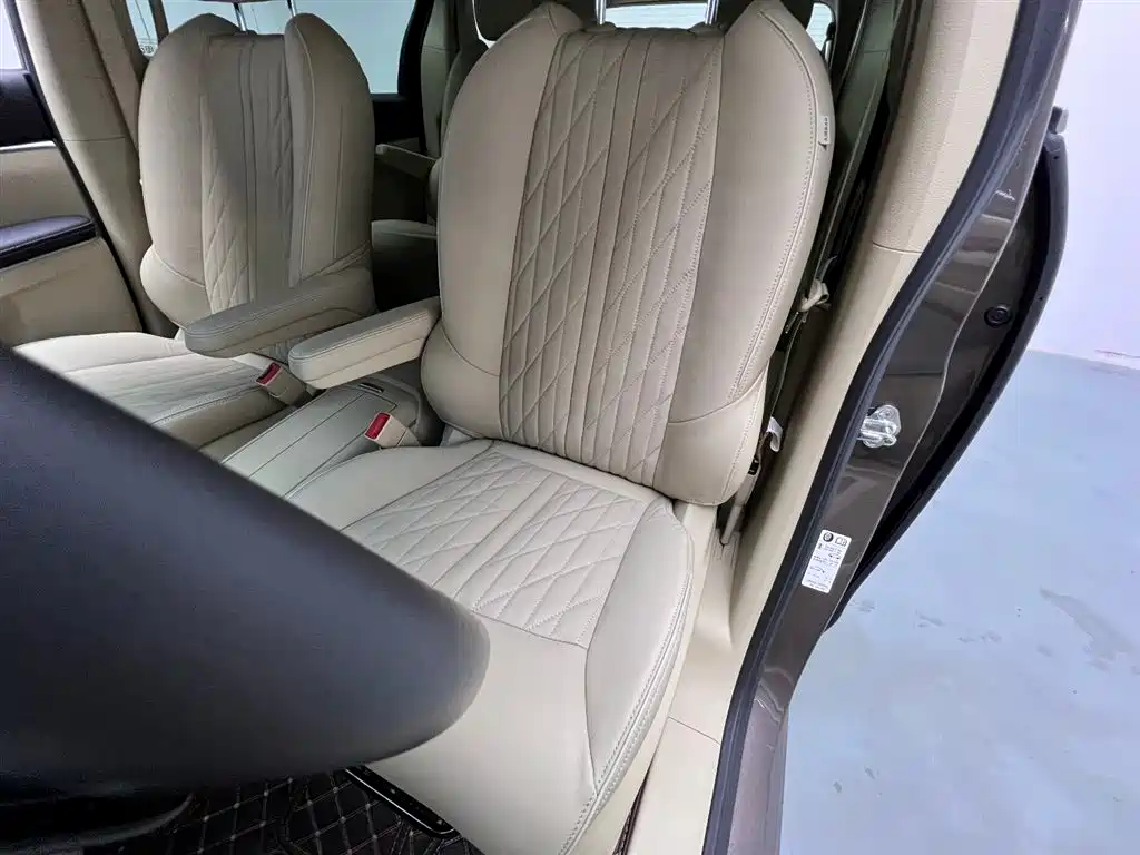 Buick GL8 2023 facelift land business class luxury купить на сайте DeffCars