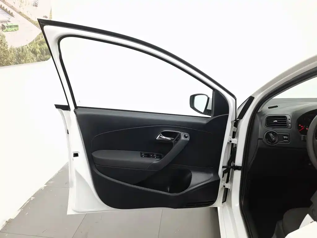 Polo 2018 1.5L automatic safe driving model купить на сайте DeffCars