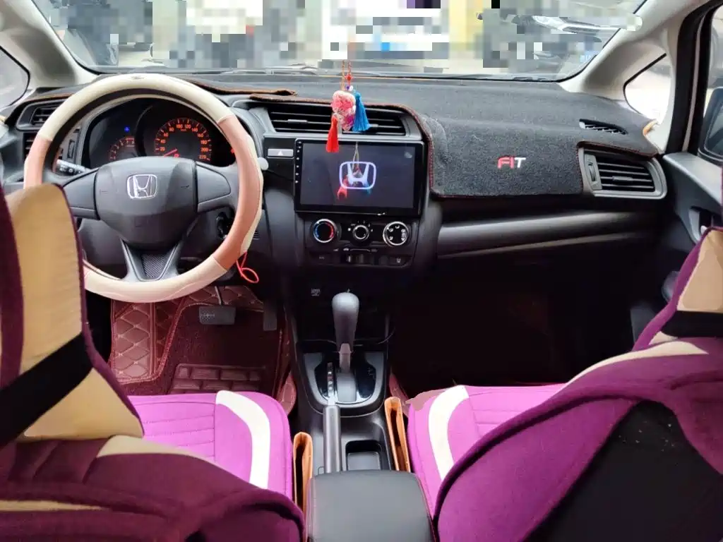 Fit 2018 1.5L CVT Comfort Sunroof Edition купить на сайте DeffCars