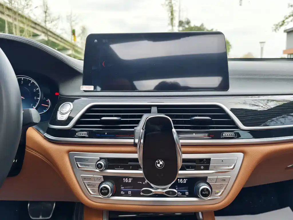 BMW 7 Series 2018 730Li Leading M Sports Package купить на сайте DeffCars