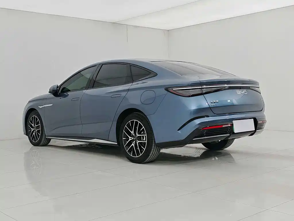 Seal 2024 Honor Edition DM-i 1.5L 121km Luxury Model купить на сайте DeffCars