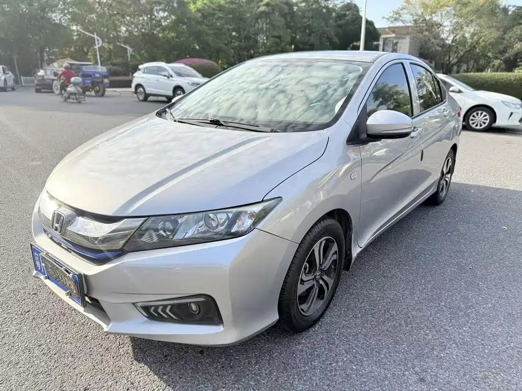 Fengfan 2018 1.5L CVT Comfort Edition купить на сайте DeffCars