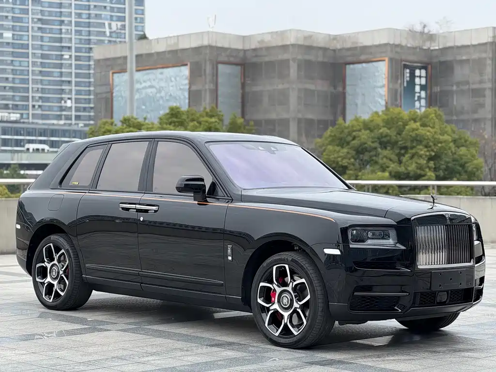 Cullinan 2020 Black Badge купить на сайте DeffCars