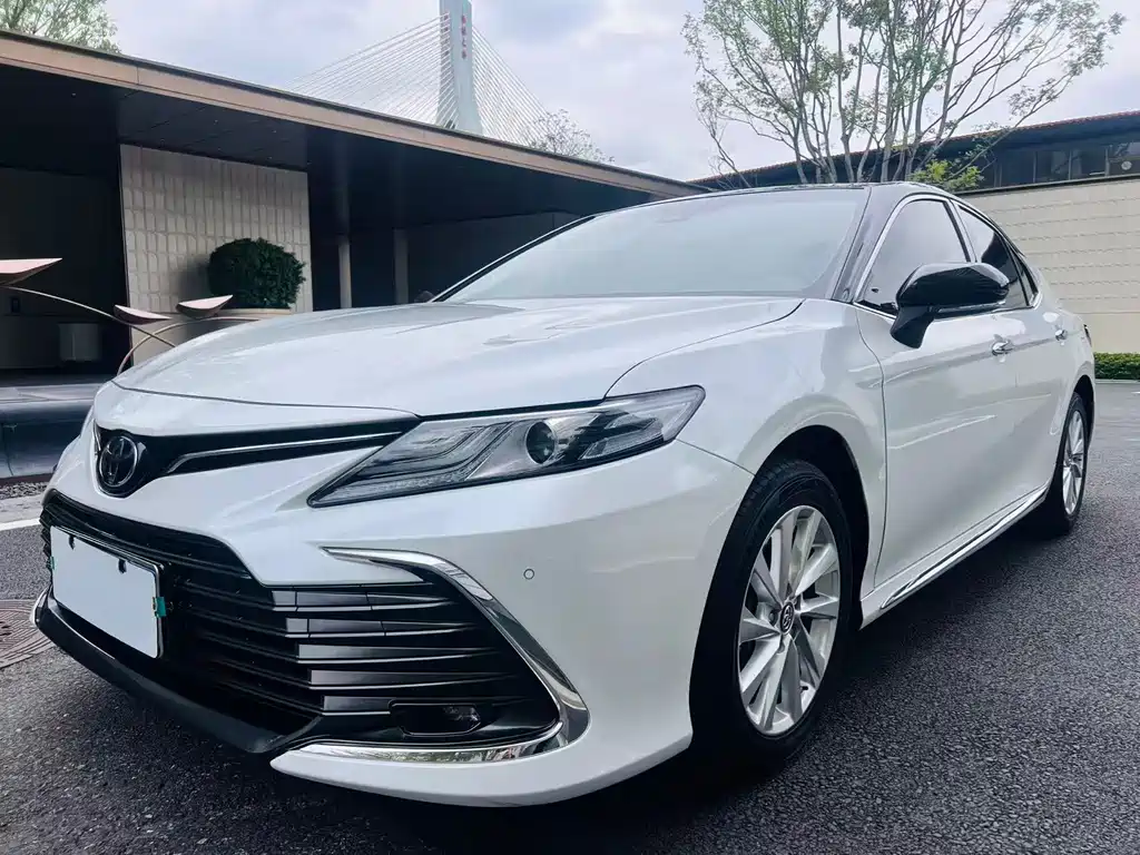 Camry 2023 2.0G Deluxe Edition купить на сайте DeffCars