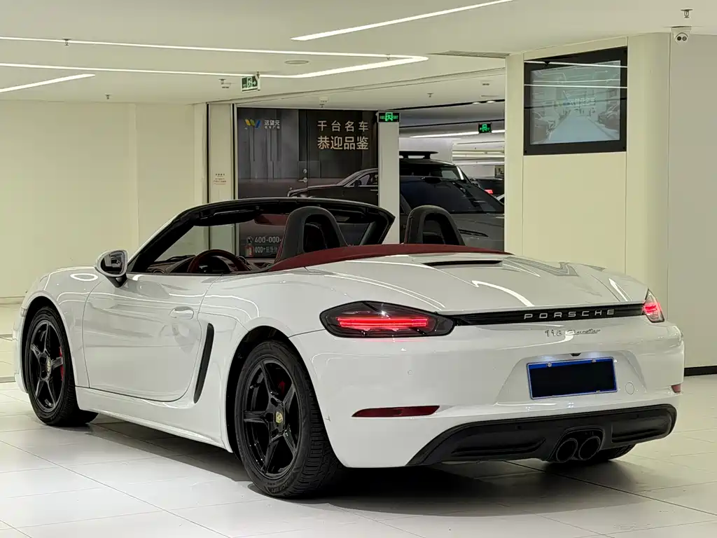 Porsche 718 2018 Boxster 2.0T купить на сайте DeffCars
