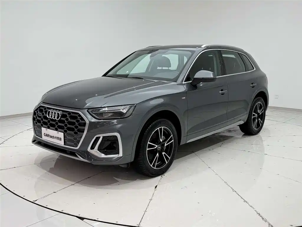 Audi Q5L 2024 40 TFSI Fashionable and Dynamic купить на сайте DeffCars