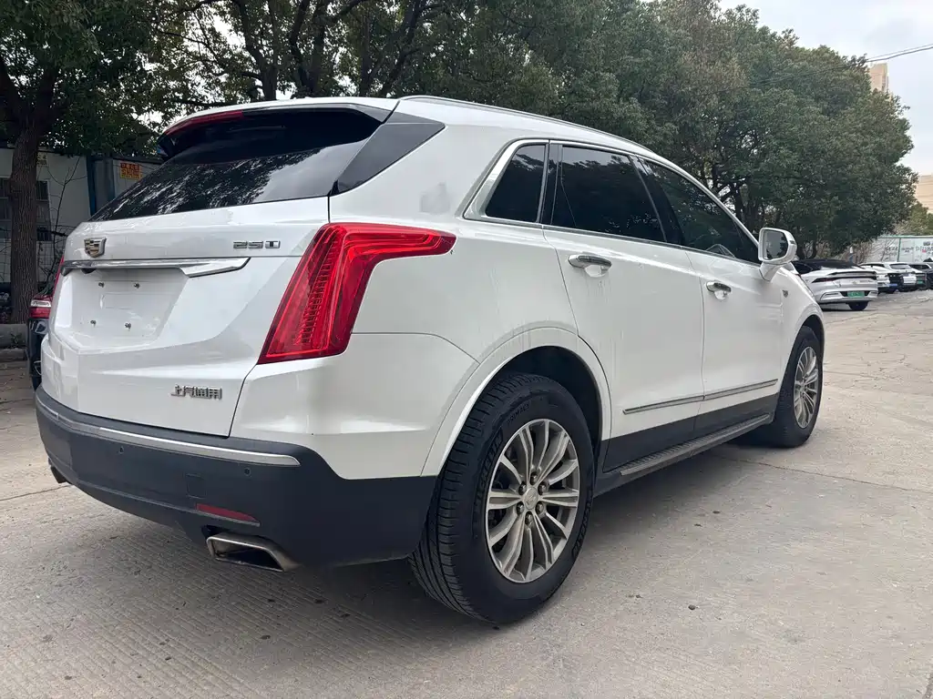 Cadillac XT5 2018 25T luxury model купить на сайте DeffCars