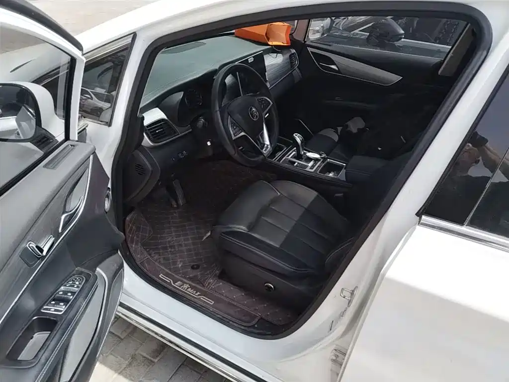 SongMAX New Energy 2019 DM 1.5T Zhilianzhijin 7-seater National VI купить на сайте DeffCars