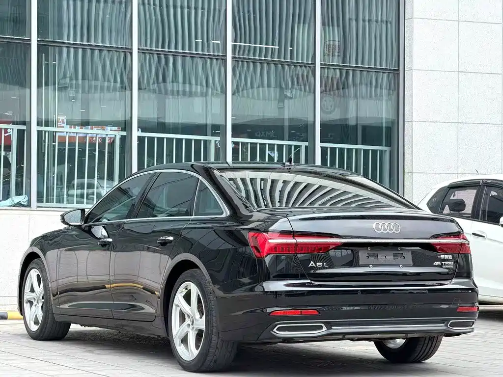 Audi A6L 2019 45 TFSI quattro exclusive and elegant model купить на сайте DeffCars