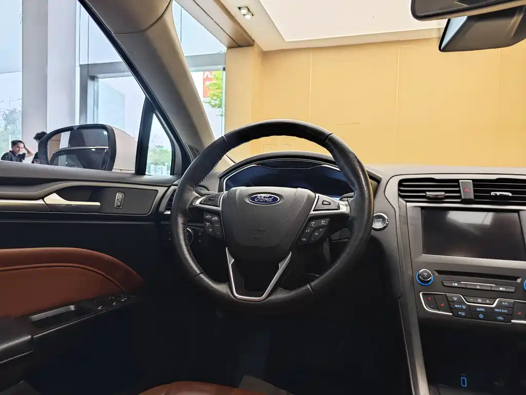 Mondeo 2018 EcoBoost 180 Cognac Special Edition купить на сайте DeffCars