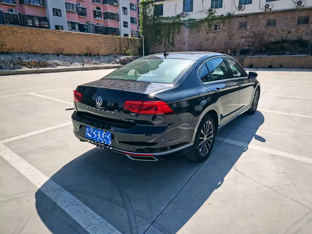 Magotan 2020 330TSI DSG luxury model купить на сайте DeffCars