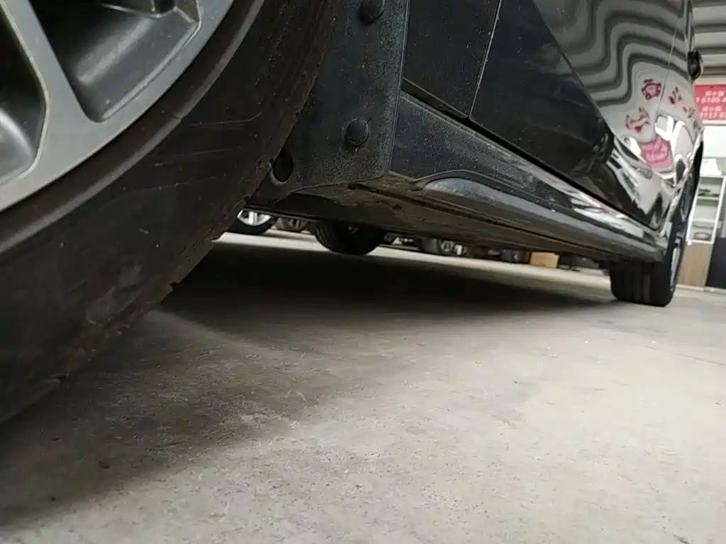 Lynk & Co 03 2022 1.5TD DCT Pro купить на сайте DeffCars