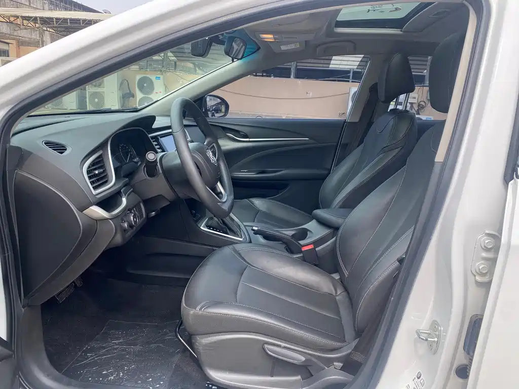 Yinglang 2021 model model 1.5L automatic elite model купить на сайте DeffCars