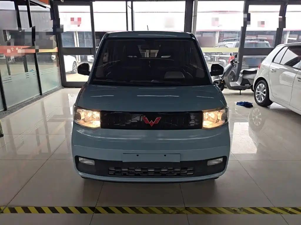 Hongguang MINIEV 2020 Yuexiang model lithium iron phosphate купить на сайте DeffCars