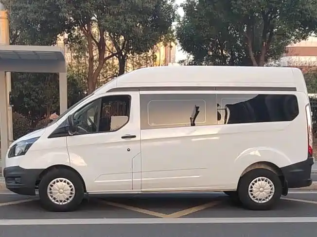 Transit 2019 2.0T diesel multi-functional commercial vehicle, central axle, mid-roof, 6-seater National VI купить на сайте DeffCars