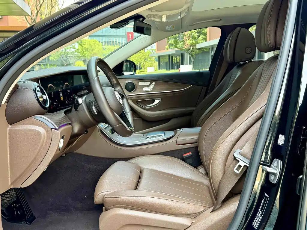 Mercedes-Benz E-Class 2022 E 300 L Sporty and Fashionable купить на сайте DeffCars