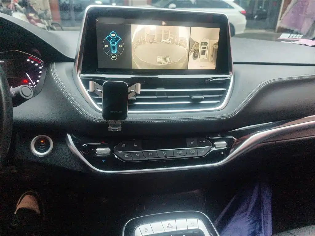 Maxus G20 2021 PLUS 2.0T Gasoline Automatic Premium Edition купить на сайте DeffCars