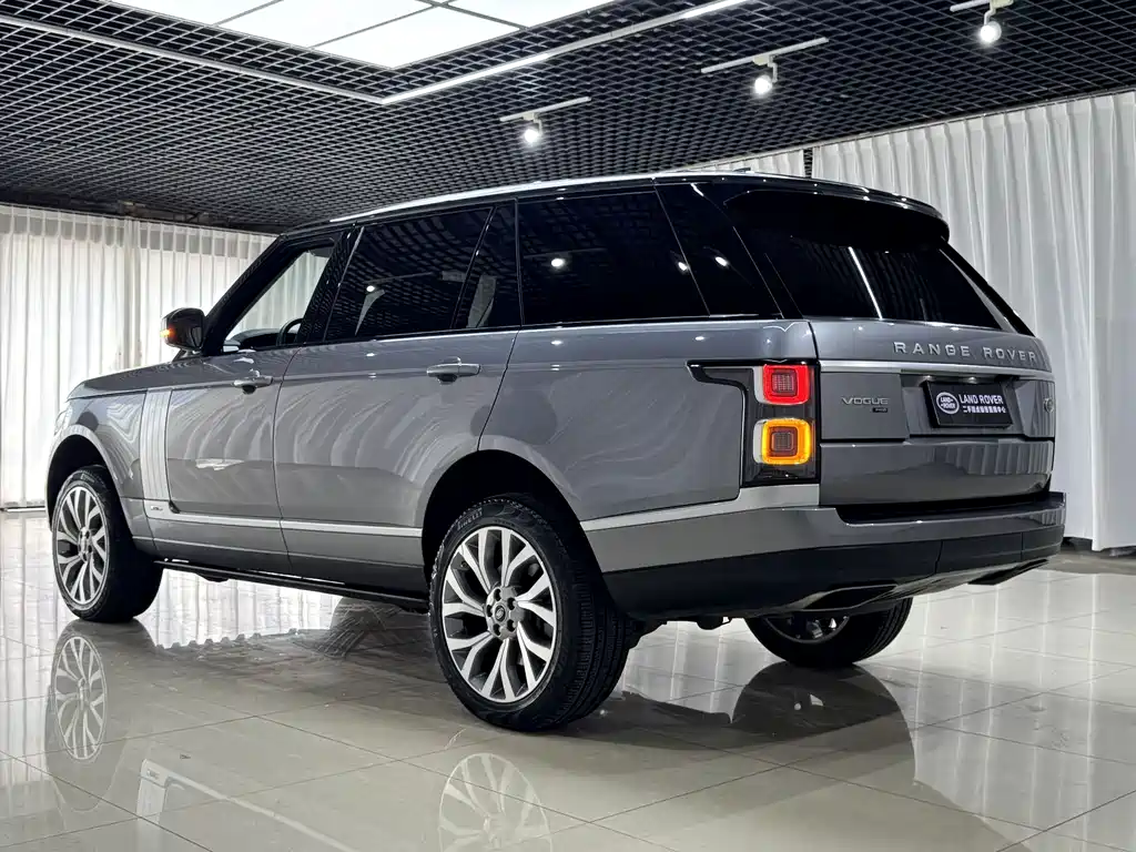 Range Rover 2021 3.0 L6 Legend Extended Classic Edition купить на сайте DeffCars