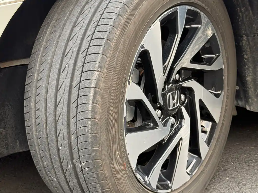 Civic 2016 220TURBO CVT Deluxe Edition купить на сайте DeffCars