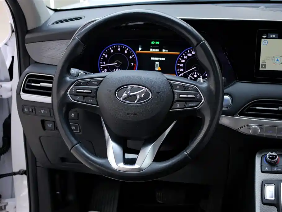 Paristi 2021 3.5L automatic four-wheel drive GLS купить на сайте DeffCars
