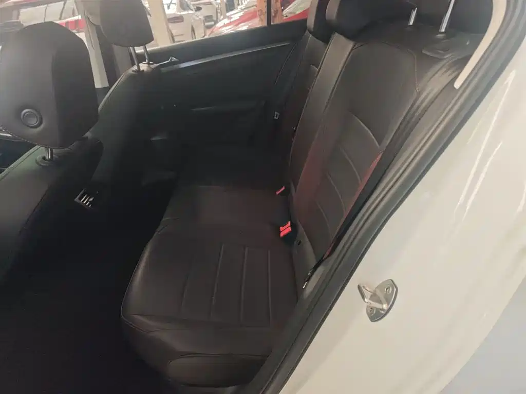 Bora 2021 1.5L automatic comfort intelligent connected version купить на сайте DeffCars