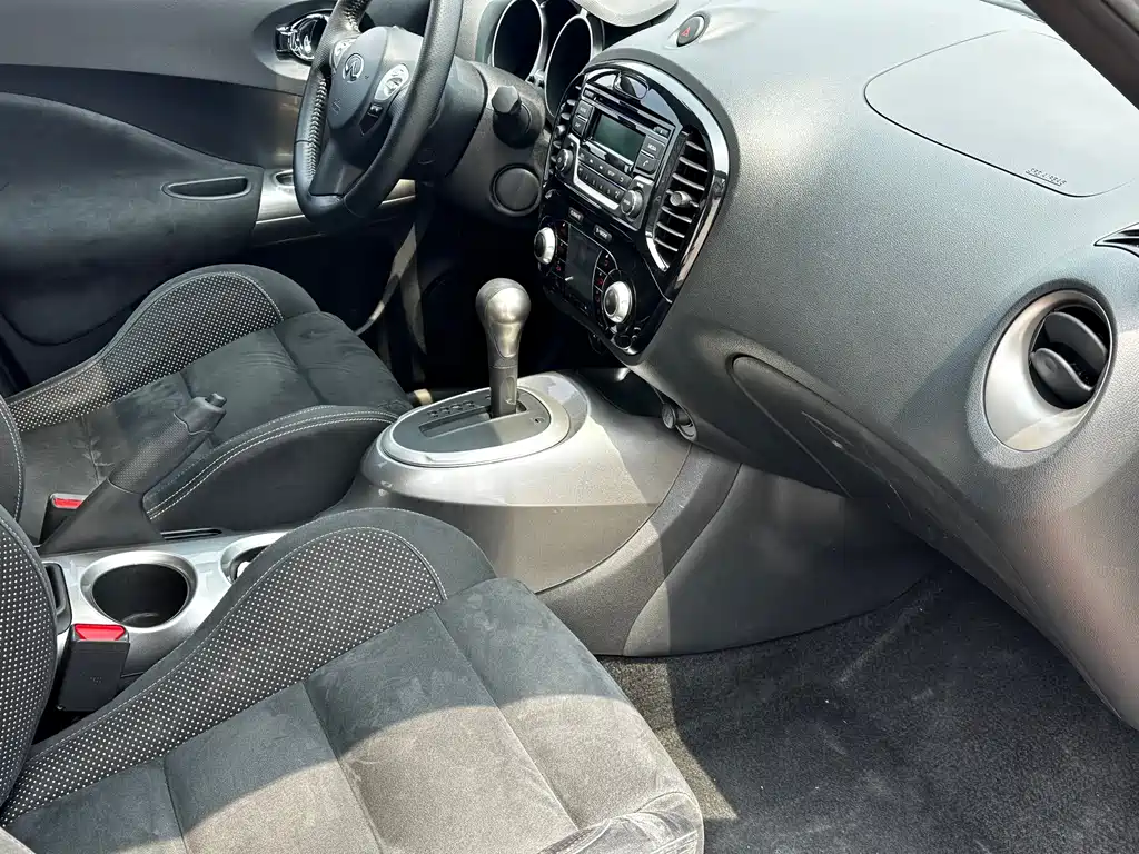 Infiniti ESQ 2014 1.6L Straightforward Edition купить на сайте DeffCars