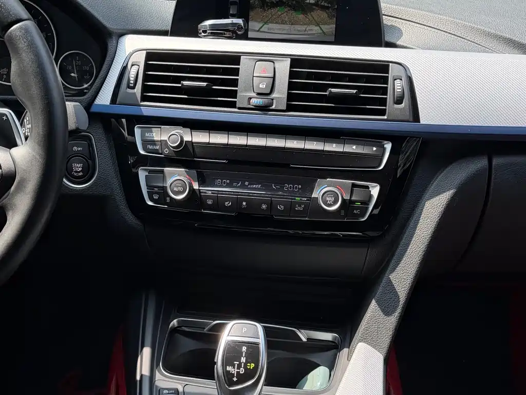 BMW 3 Series 2018 320i M Sports Package купить на сайте DeffCars