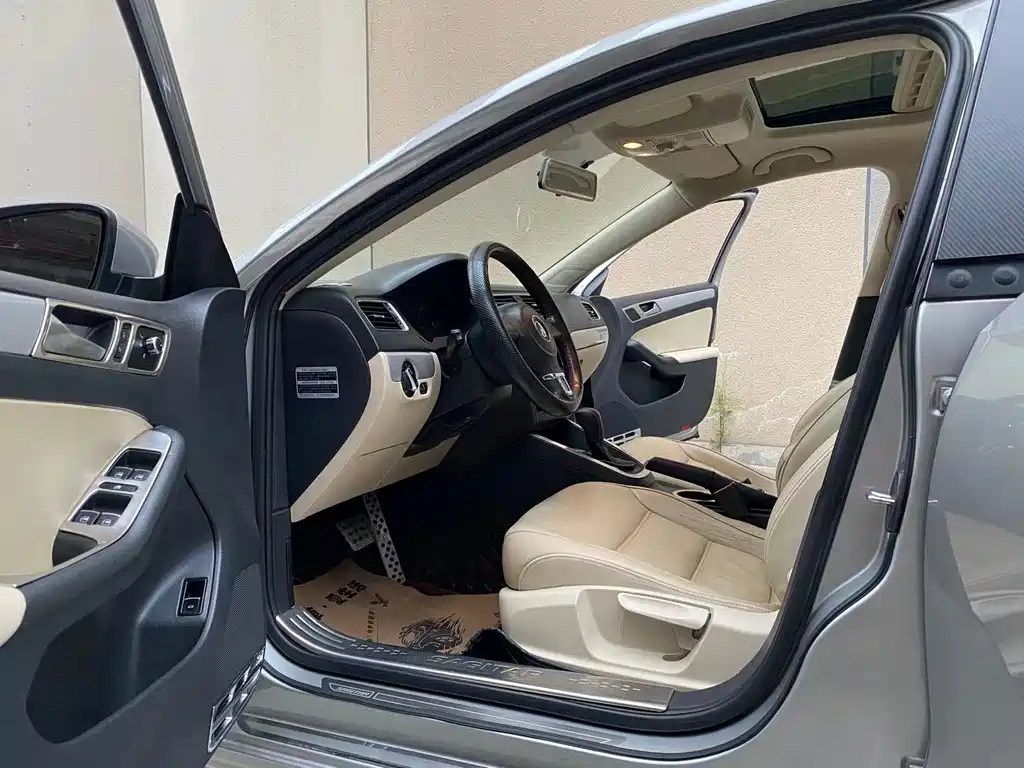 SAGITAR 2014 facelift 1.4TSI automatic luxury model купить на сайте DeffCars