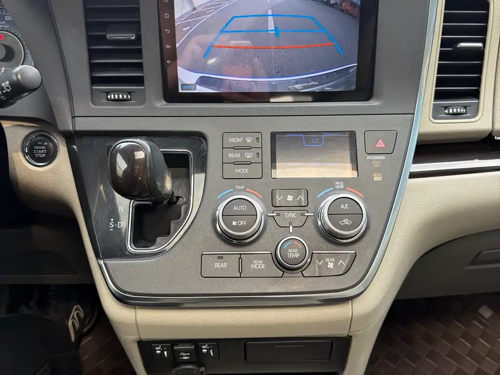 SIENNA 2015 3.5L 2WD L купить на сайте DeffCars