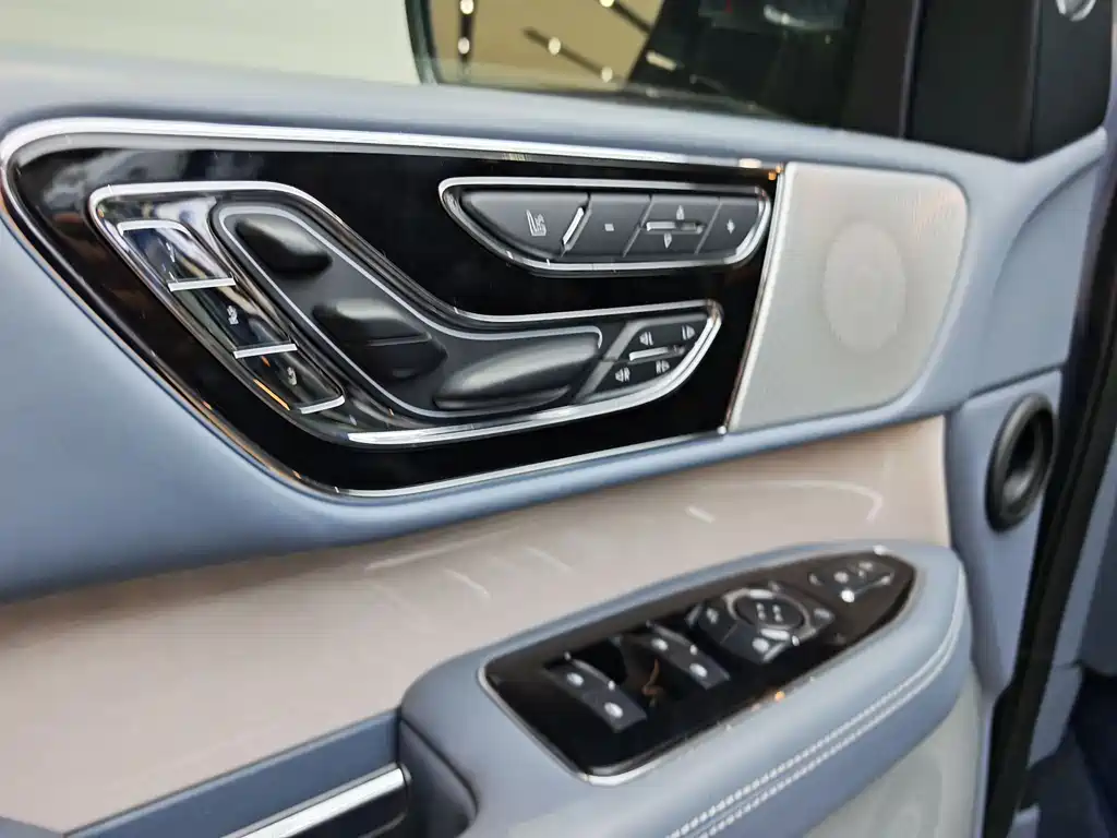 Navigator 2020 3.5T President Series купить на сайте DeffCars