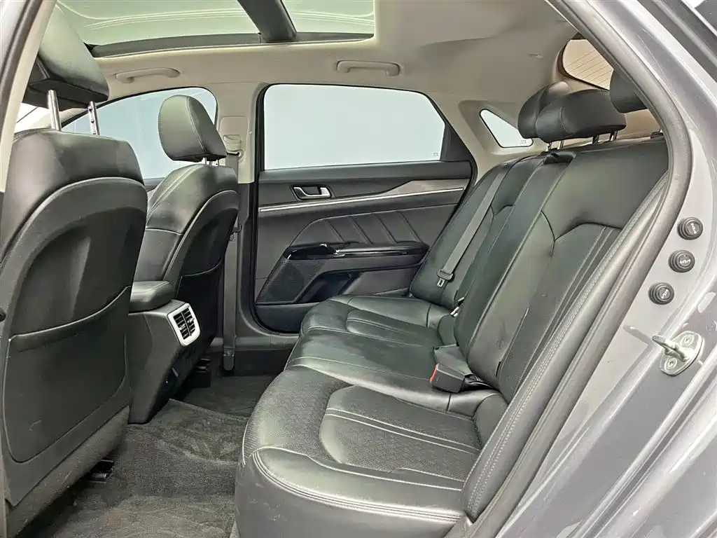 Kia K5 2021 270T CVVD refreshed version купить на сайте DeffCars