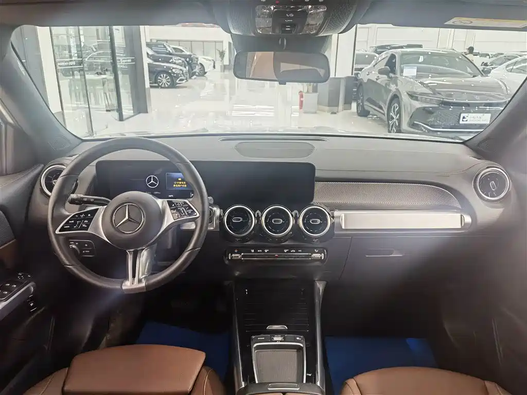 Mercedes-Benz GLB 2024 facelift GLB 200 dynamic version купить на сайте DeffCars