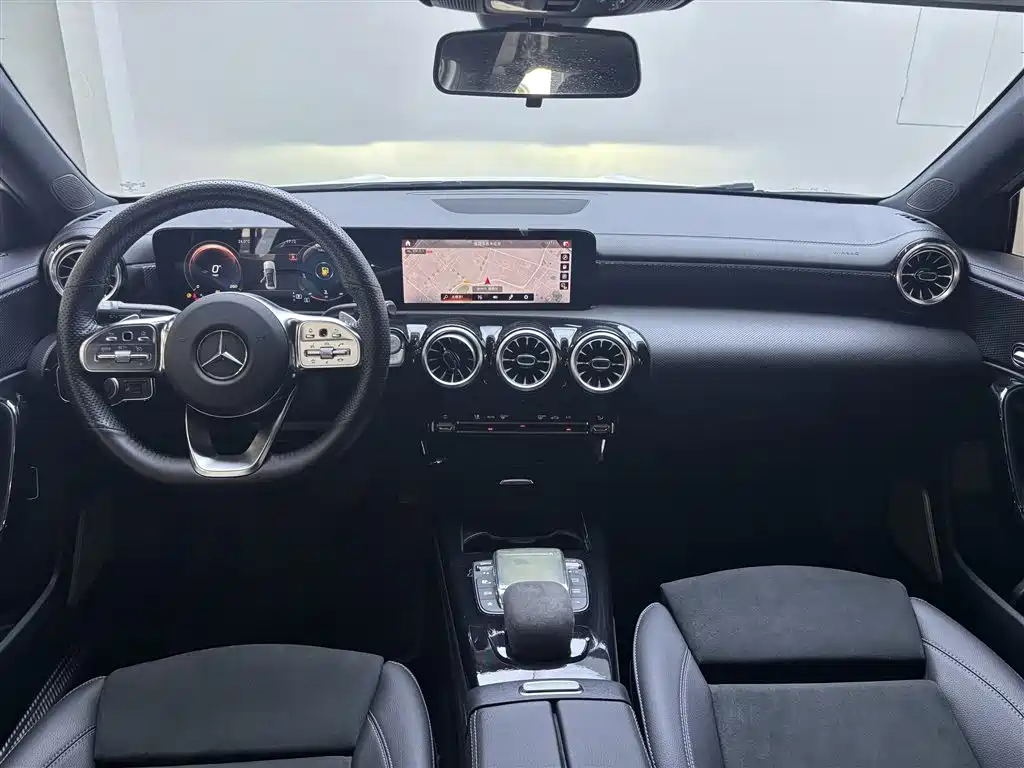 Mercedes-Benz A-Class 2021 A 200 L Sports Sedan Fashionable купить на сайте DeffCars