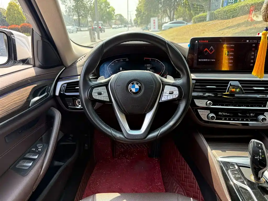 BMW 5 Series 2021 530Li Leading Luxury Package купить на сайте DeffCars