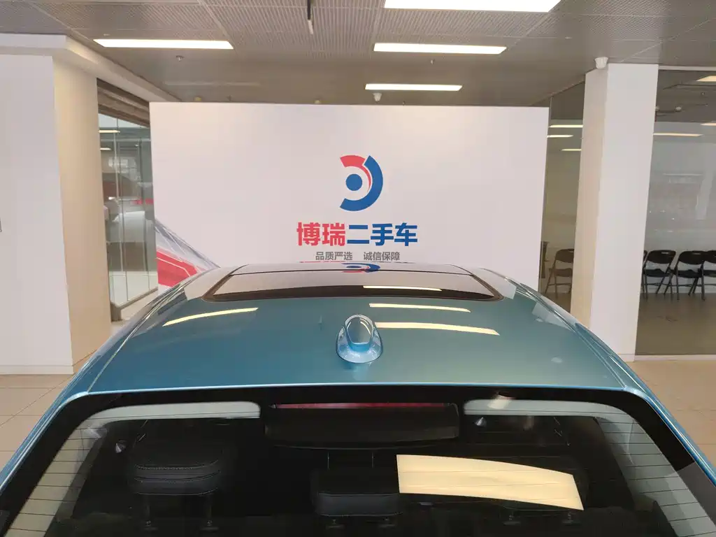 Hongqi H5 2024 1.5T HEV Zhilian Qichang Edition купить на сайте DeffCars