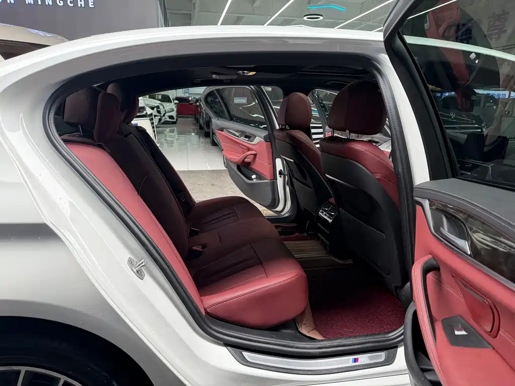 BMW 5 Series 2021 525Li M Sports Package купить на сайте DeffCars