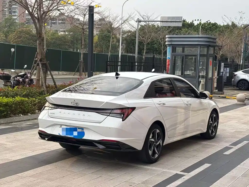 Elantra 2022 1.5L CVT LUX Premium Edition купить на сайте DeffCars