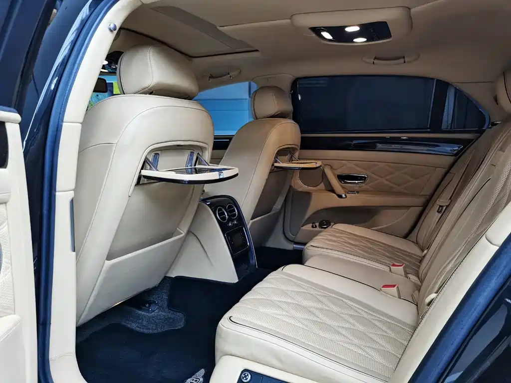 Flying Spur 2016 4.0T V8 Standard Edition купить на сайте DeffCars