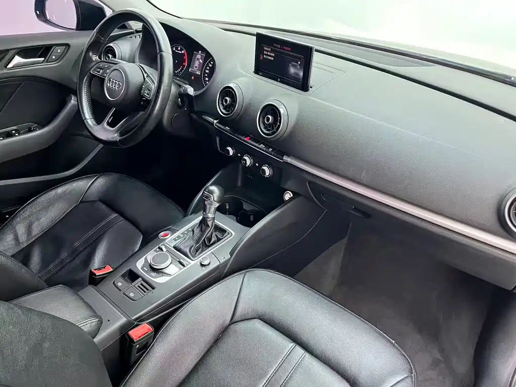Audi A3 2017 Limousine 35 TFSI Enterprising купить на сайте DeffCars