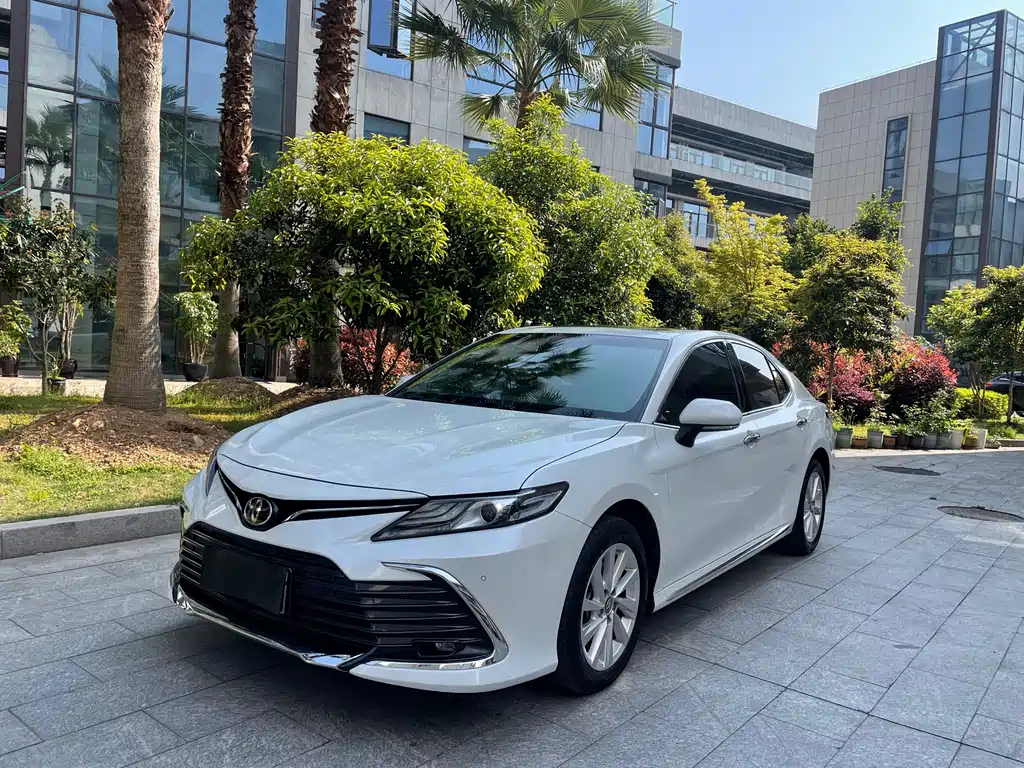 Camry 2023 2.0G Deluxe Edition купить на сайте DeffCars