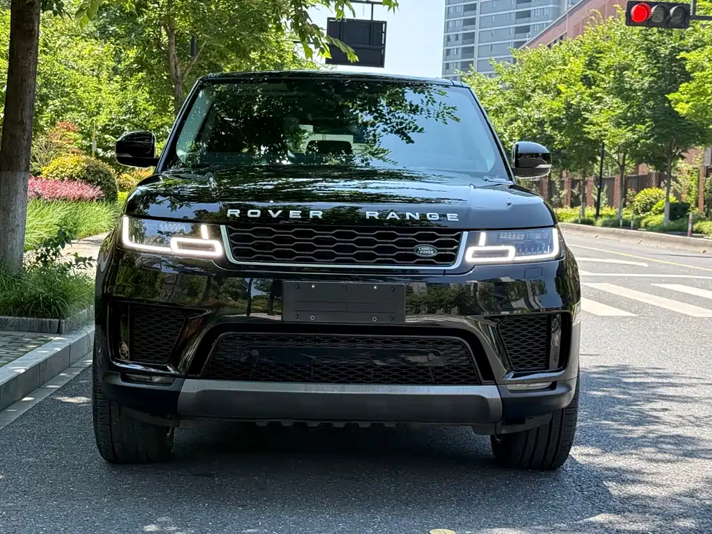 Range Rover Sport 2020 3.0 L6 SE купить на сайте DeffCars