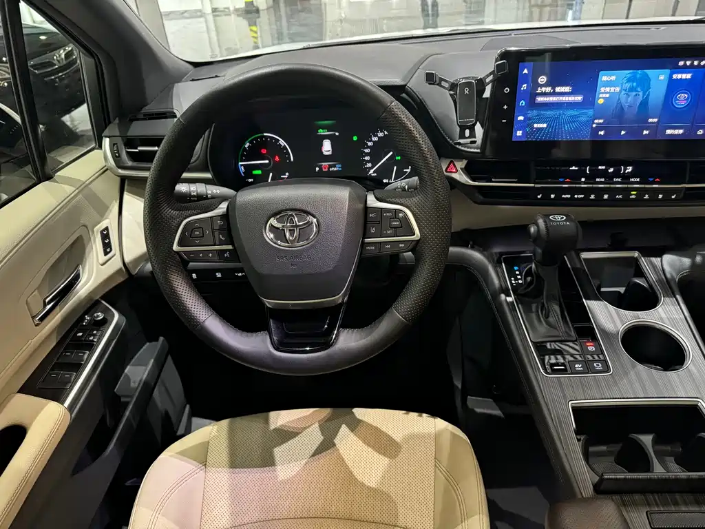 Grevia 2023 2.5L Hybrid Monarch VIP Edition купить на сайте DeffCars